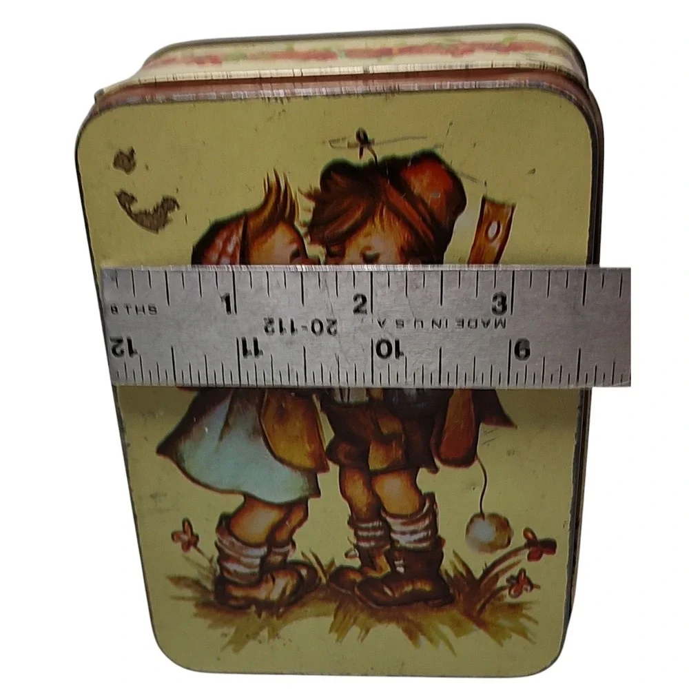 Giftco Hummel Girl Kissing Boy Tin with‎ Lid Decorative Vintage Five Inches